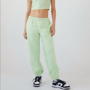 Aritzia sweatpants